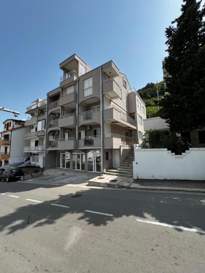 Guest House Mrvaljevic Будва Екстериор снимка