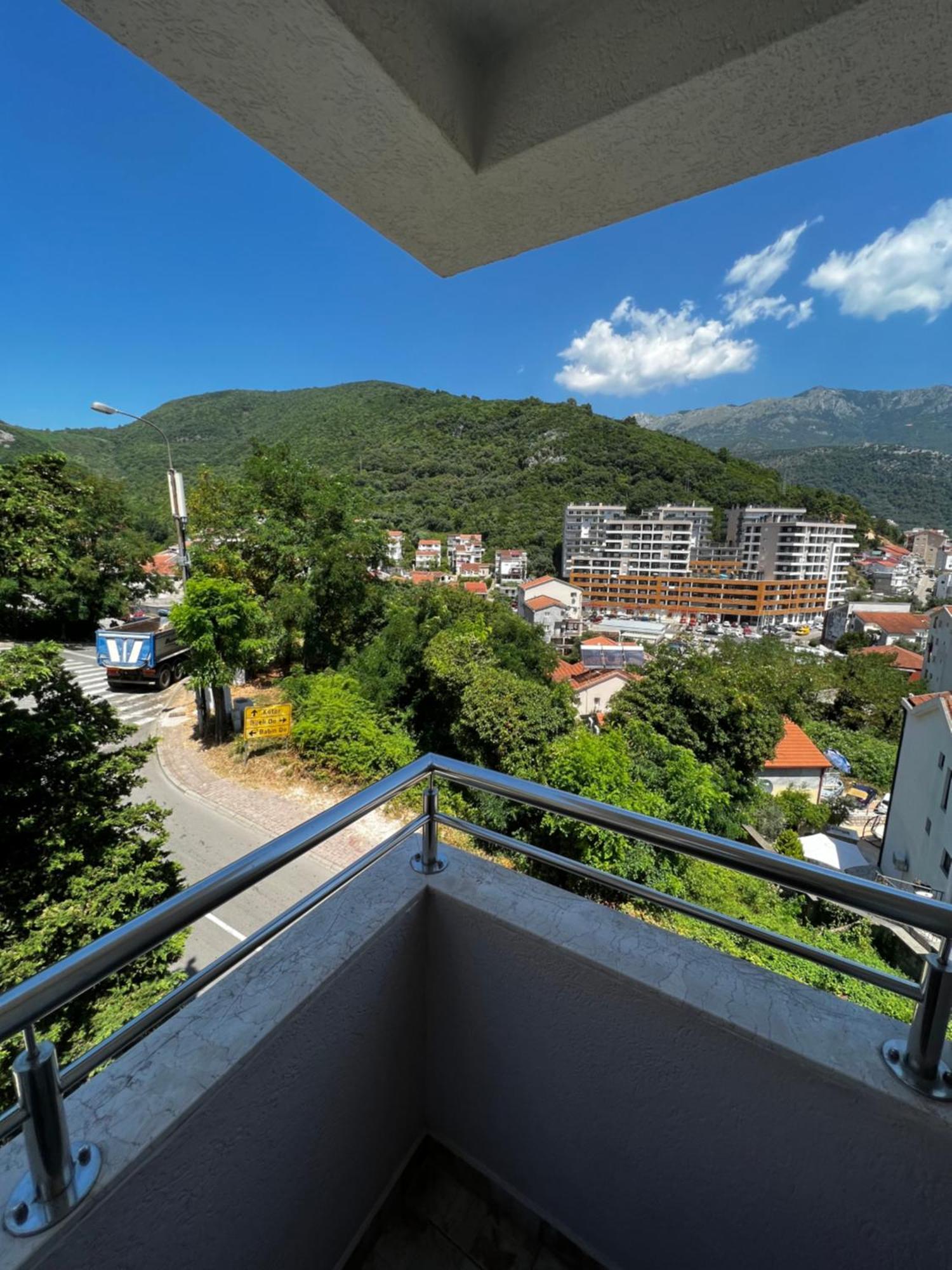 Guest House Mrvaljevic Будва Екстериор снимка
