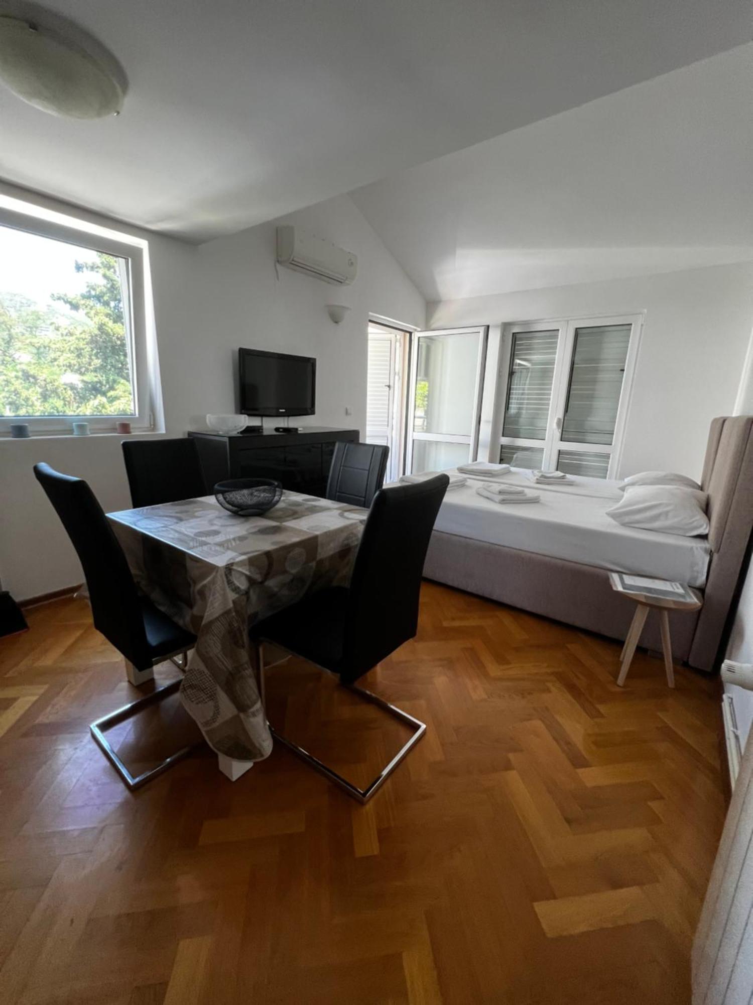 Guest House Mrvaljevic Будва Екстериор снимка